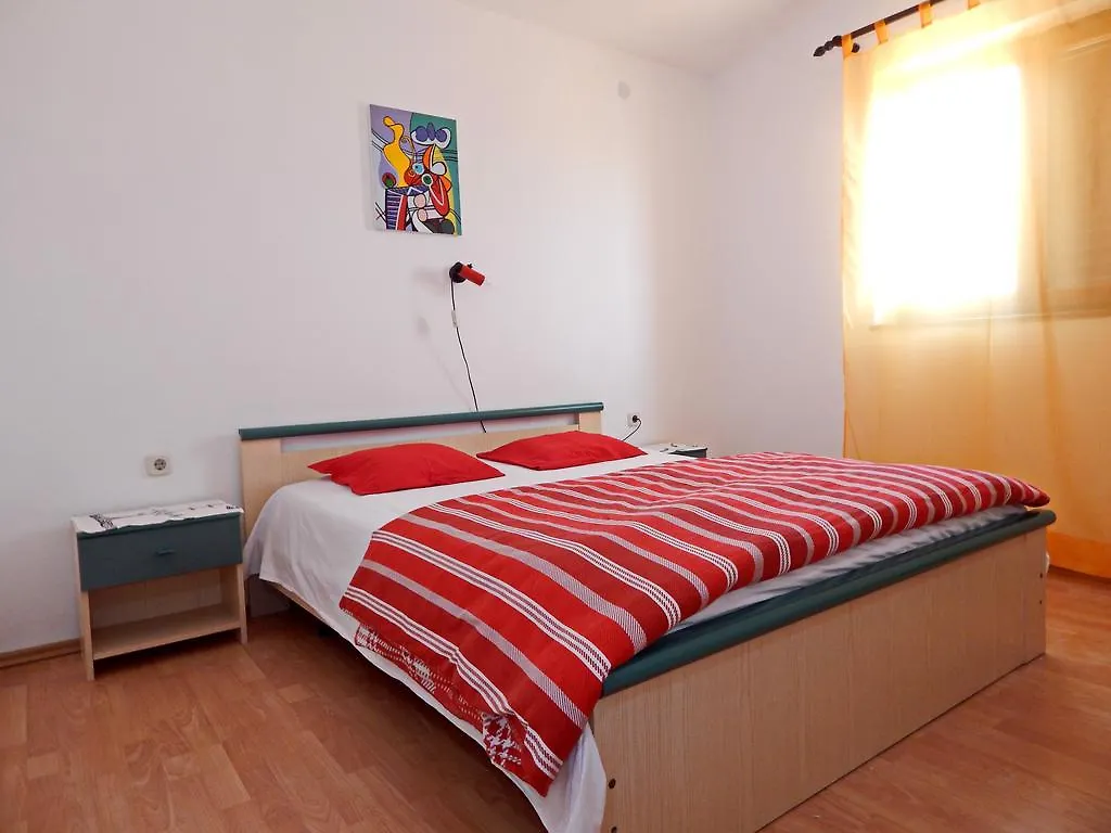 Apartments Paro Pag Town