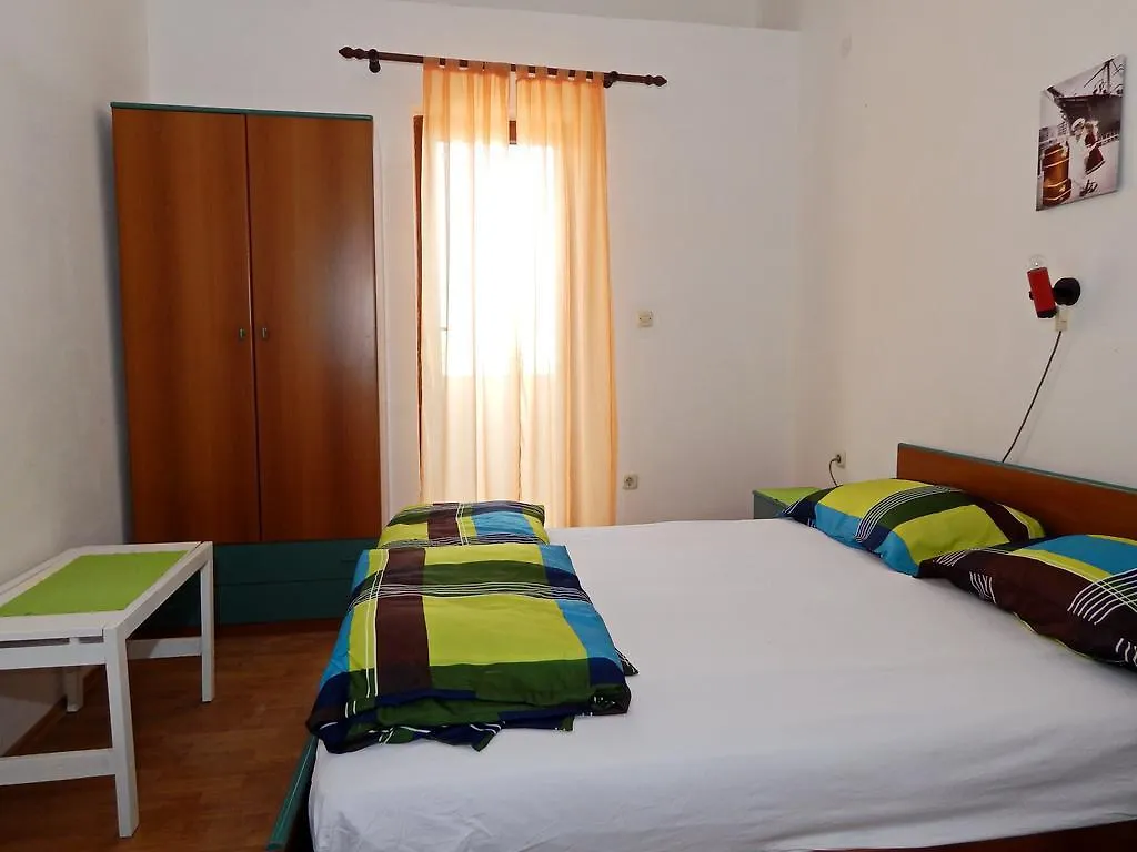 Apartments Paro Pag Town Kroatien