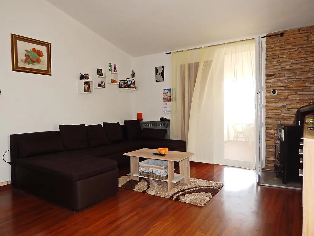 Apartments Paro Pag Town